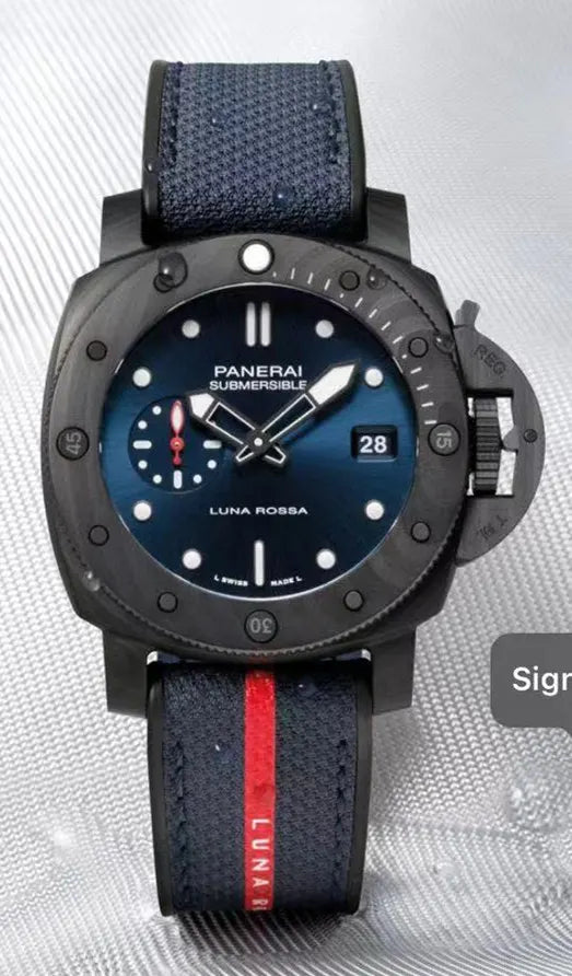 Panerai Submersible Luna Rossa