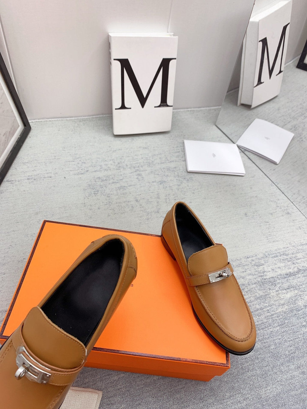 Hermes Destin Loafer Brown